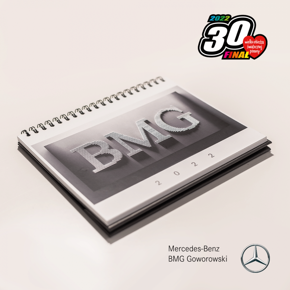 Kalendarz ścienny BMG z Mercedesami
